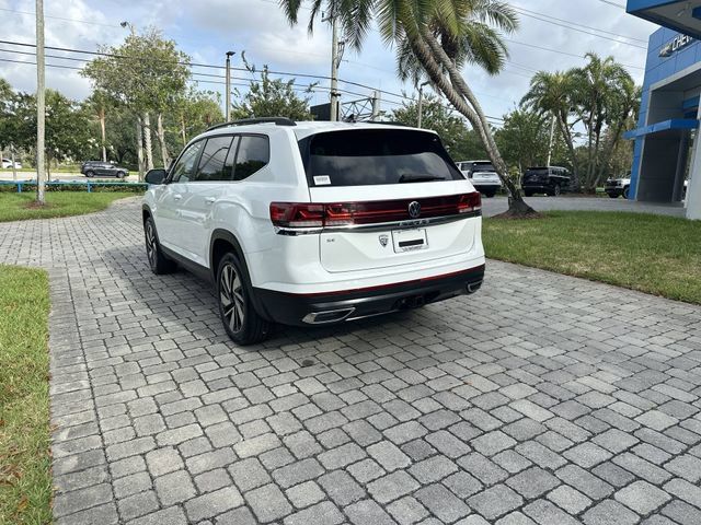 Used 2024 Volkswagen Atlas SE FWD image 35