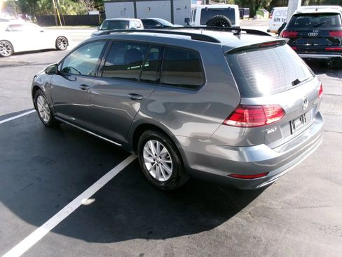Used 2019 Volkswagen Golf S FWD image 5