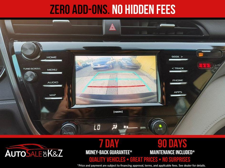Used 2020 Toyota Camry SE FWD image 32