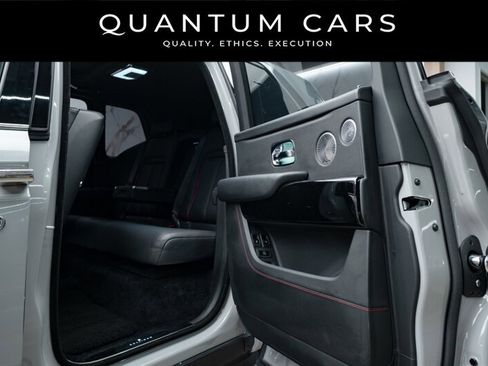 Used 2020 Rolls-Royce Cullinan AWD/4WD image 38