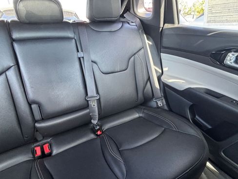 Used 2025 Jeep Compass Limited image 38