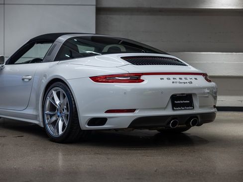Used 2018 Porsche 911 Targa 4S image 20