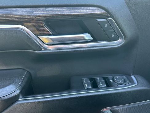 Used 2024 GMC Sierra 1500 Elevation image 13