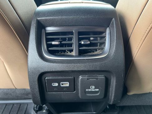 Used 2019 Chevrolet Blazer Premier w/ LPO, 'HIT The Road' Package AWD/4WD image 17