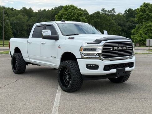 Used 2024 RAM 2500 Laramie w/ Safety Group AWD/4WD image 3