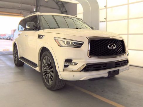 Certified 2024 INFINITI QX80 Sensory AWD/4WD image 3
