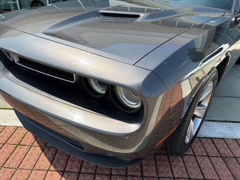 Used 2019 Dodge Challenger SXT RWD image 12