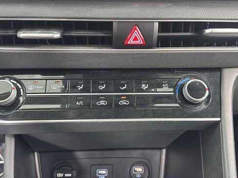 Used 2022 Hyundai Sonata SE image 25