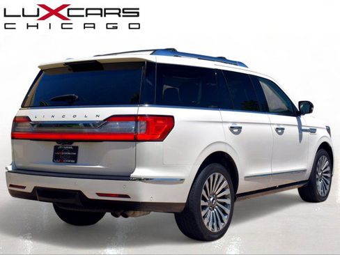 Used 2018 Lincoln Navigator Reserve w/ Technology Package AWD/4WD image 8