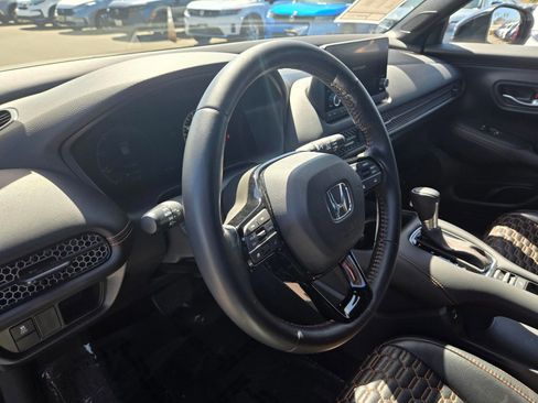 Certified 2025 Honda HR-V Sport image 13