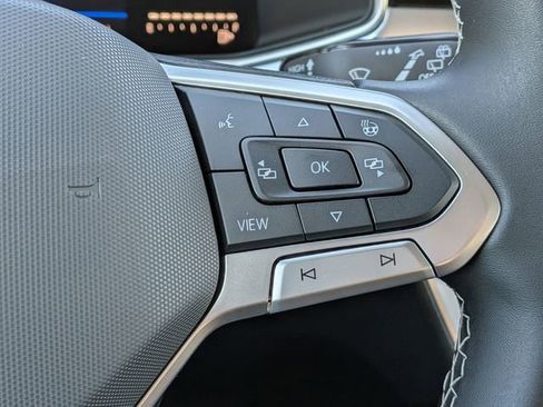 New 2026 Volkswagen Taos SE FWD image 26