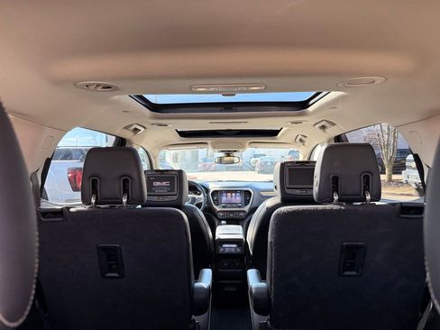 Used 2017 GMC Acadia Denali w/ Technology Package image 33