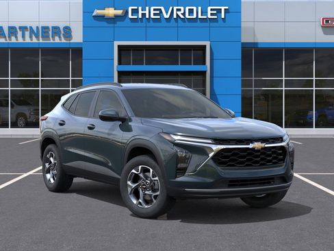 New 2026 Chevrolet Trax LT image 1