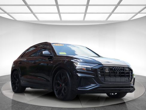 Used 2023 Audi Q8 Premium Plus AWD/4WD image 3