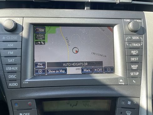 Used 2015 Toyota Prius Four w/ Deluxe Solar Roof Package image 21