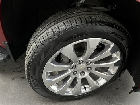 Used 2019 Chevrolet Silverado 1500 High Country image 13