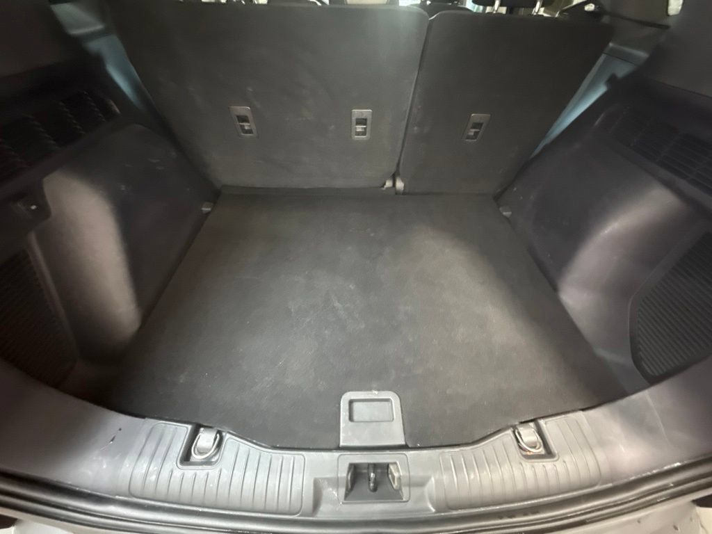 Used 2022 Ford Escape SE w/ Cold Weather Package AWD/4WD image 13