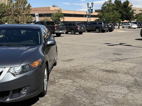 Used 2010 Acura TSX Sedan FWD image 2