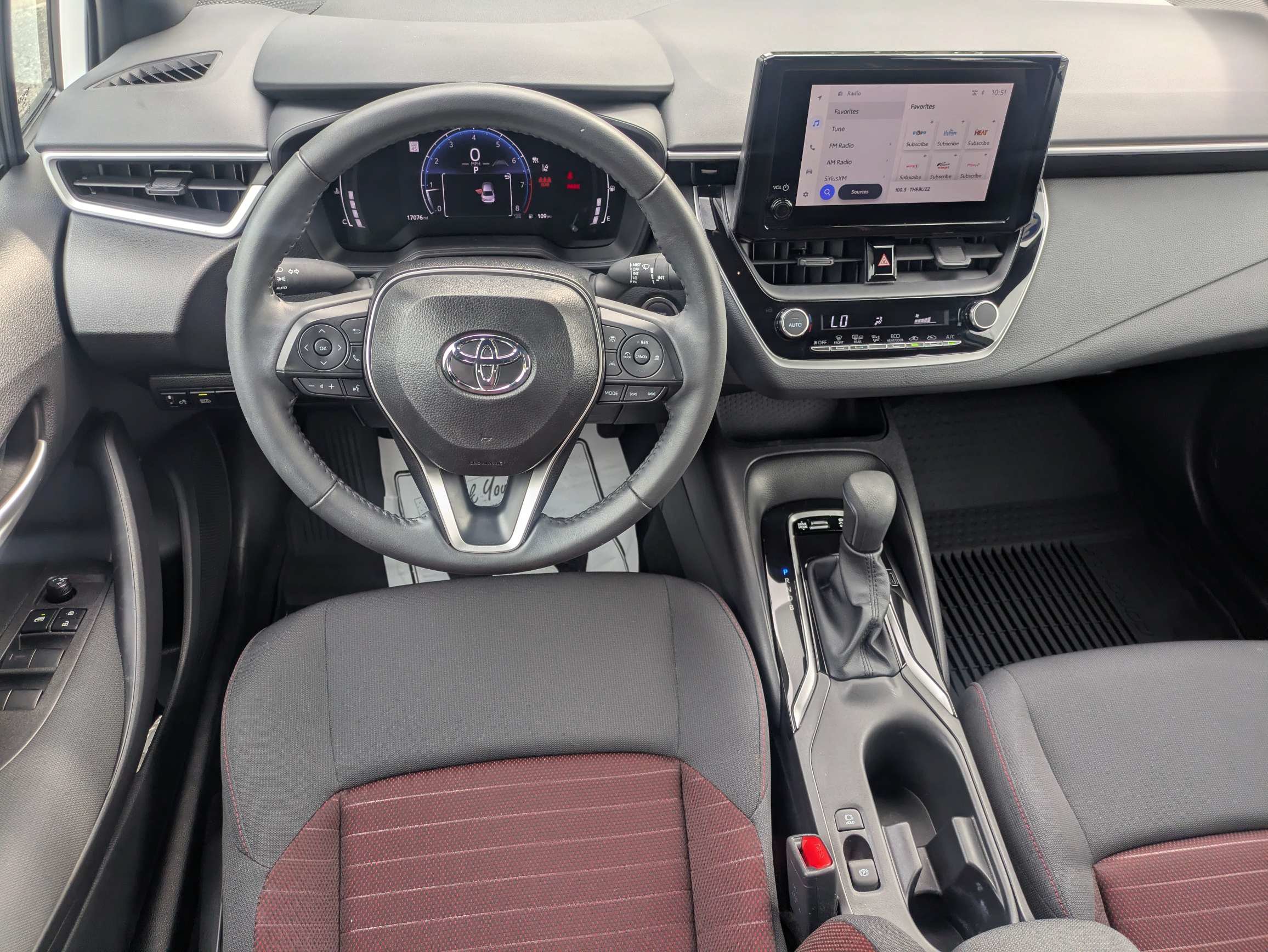 Used 2026 Toyota Corolla SE FWD image 14