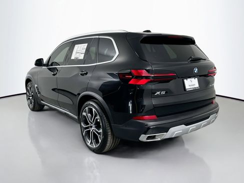 Certified 2026 BMW X5 sDrive40i w/ Premium Package image 7