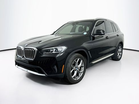 Used 2024 BMW X3 sDrive30i w/ Premium Package RWD image 3