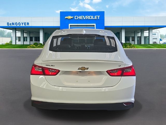 Used 2018 Chevrolet Malibu LT FWD image 6