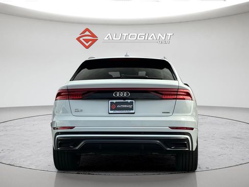 Used 2022 Audi Q8 Premium Plus image 6