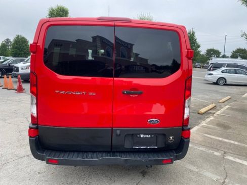 Used 2018 Ford Transit 150 XL image 4