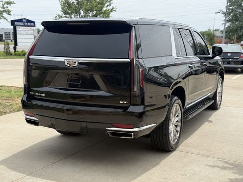 Used 2022 Cadillac Escalade ESV Premium Luxury AWD/4WD image 7