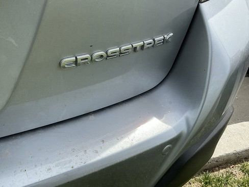 Used 2023 Subaru Crosstrek 2.5i Limited AWD/4WD image 9
