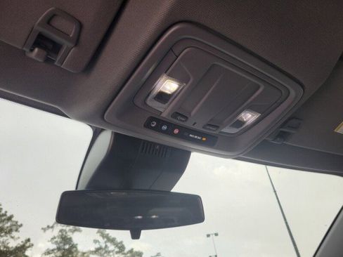 Used 2024 GMC Sierra 1500 Elevation image 22