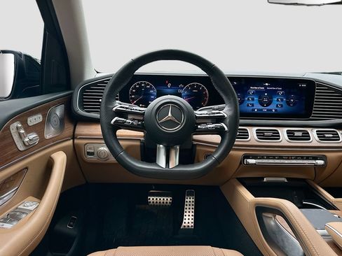 Certified 2026 Mercedes-Benz GLS 450 4MATIC image 24