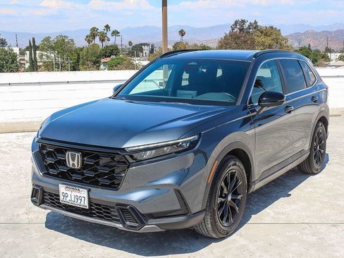 Certified 2025 Honda CR-V Sport image 3