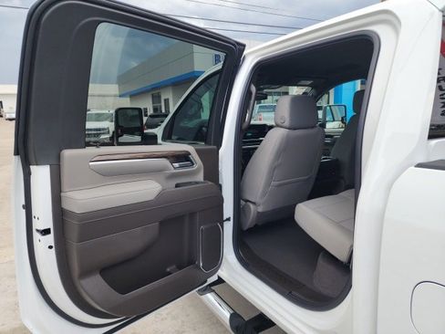 New 2025 Chevrolet Silverado 2500 LT w/ Z71 Chrome Sport Edition image 32