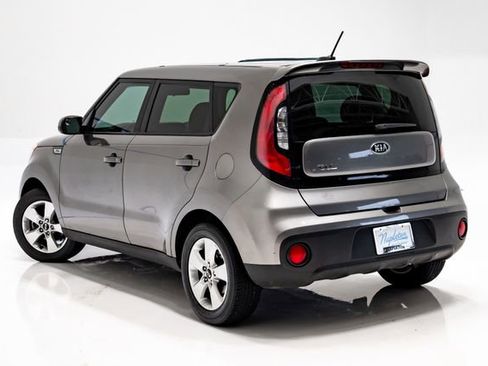 Used 2017 Kia Soul FWD image 26