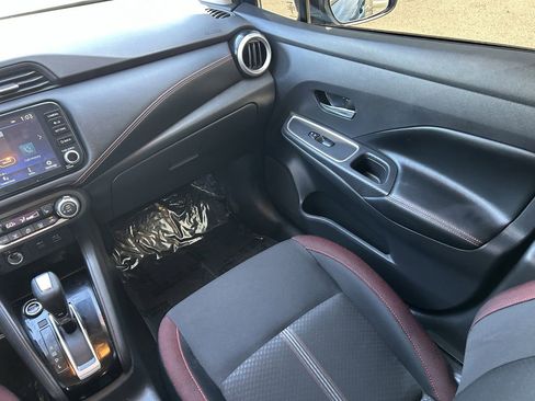 Certified 2023 Nissan Versa SR w/ Trunk Package image 18