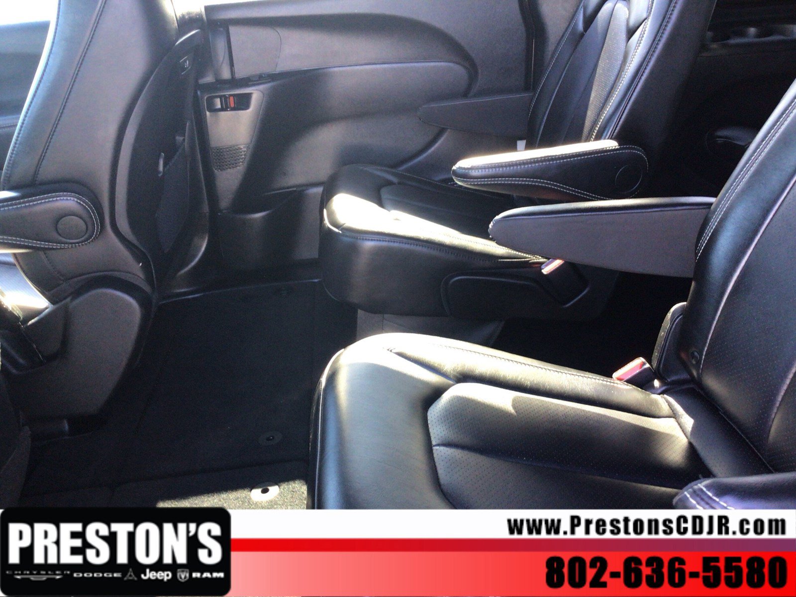 Used 2025 Chrysler Pacifica Select FWD image 17