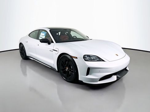 New 2026 Porsche Taycan RWD image 7