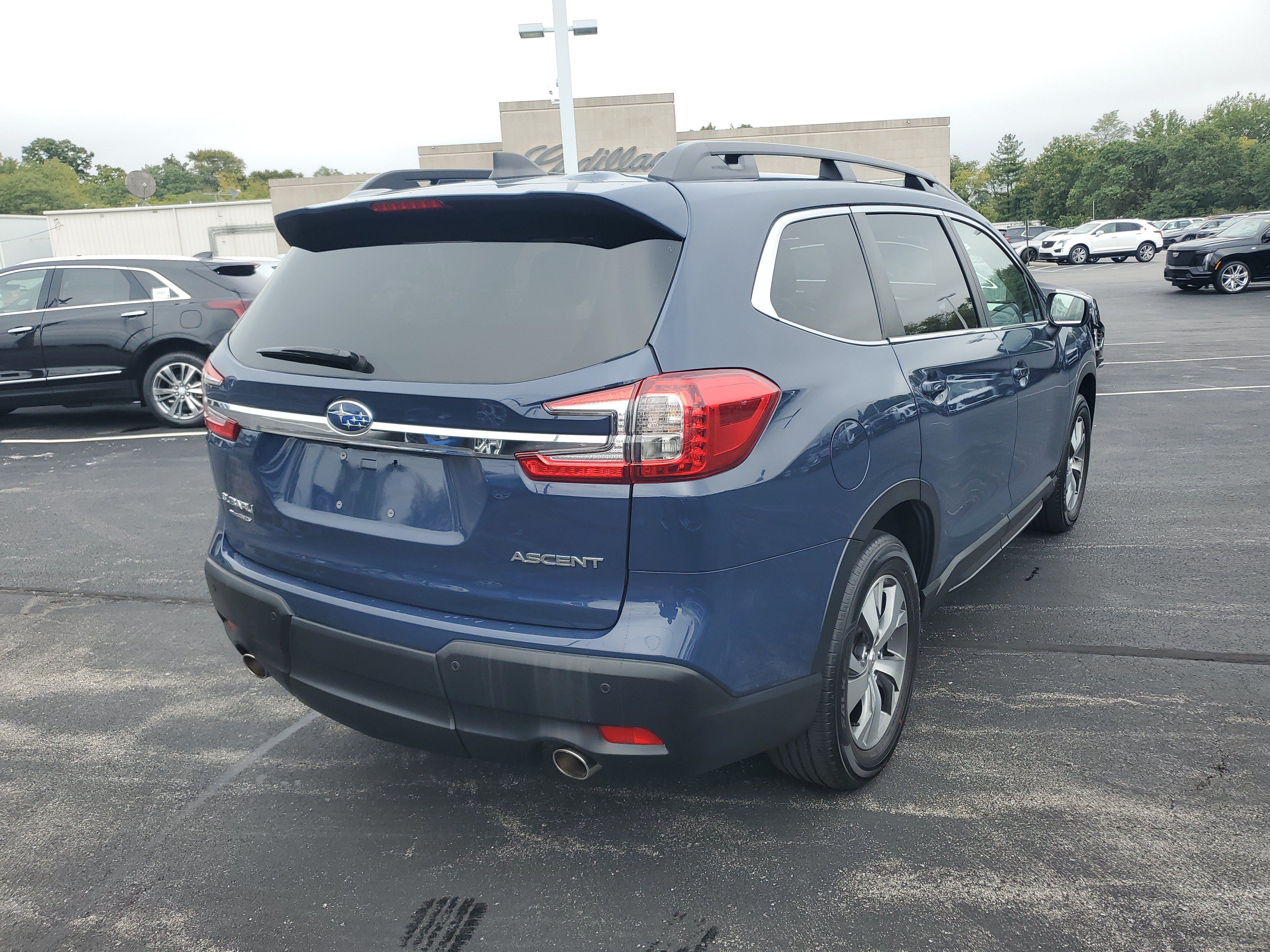 Certified 2023 Subaru Ascent Premium w/ Convenience Package AWD/4WD image 3