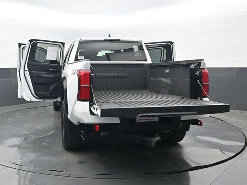 Used 2024 Toyota Tacoma TRD Off-Road image 35