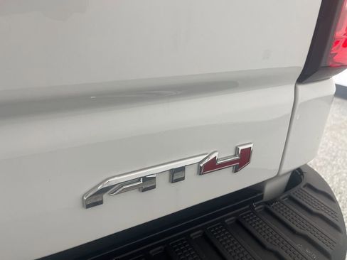 Used 2025 GMC Sierra 1500 AT4 w/ AT4 Premium Package image 5