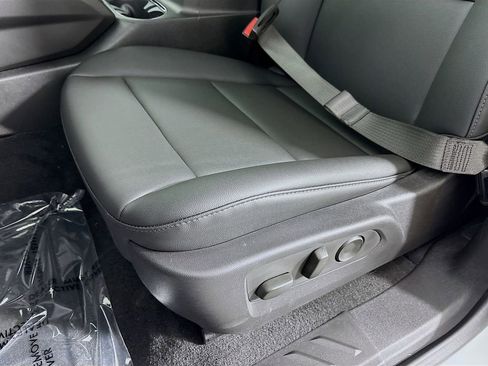 New 2025 GMC Canyon Elevation w/ Convenience Package image 18