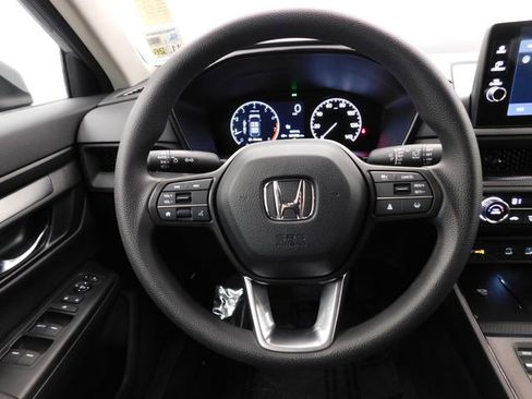 Used 2026 Honda CR-V LX image 18