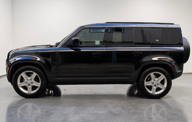 Used 2020 Land Rover Defender 110 First Edition AWD/4WD image 3
