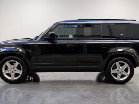 Used 2020 Land Rover Defender 110 First Edition AWD/4WD image 3