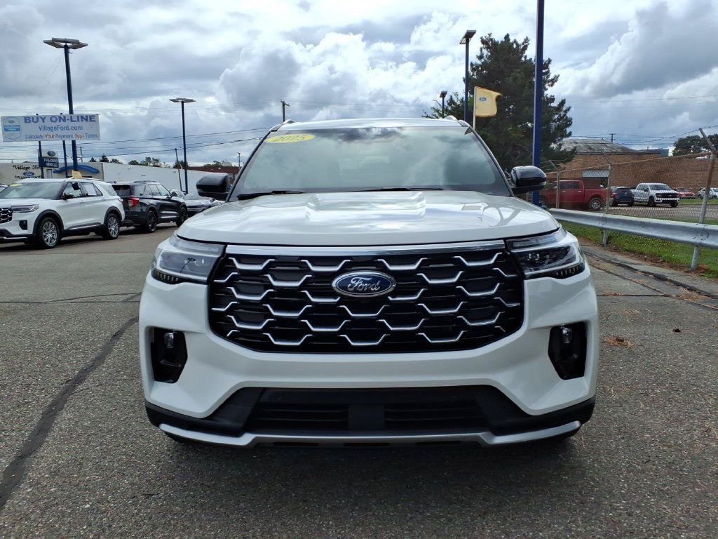 Certified 2025 Ford Explorer Platinum w/ Ultimate Package AWD/4WD image 3