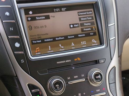 Used 2019 Lincoln Nautilus Select w/ Cargo Utility Package image 16