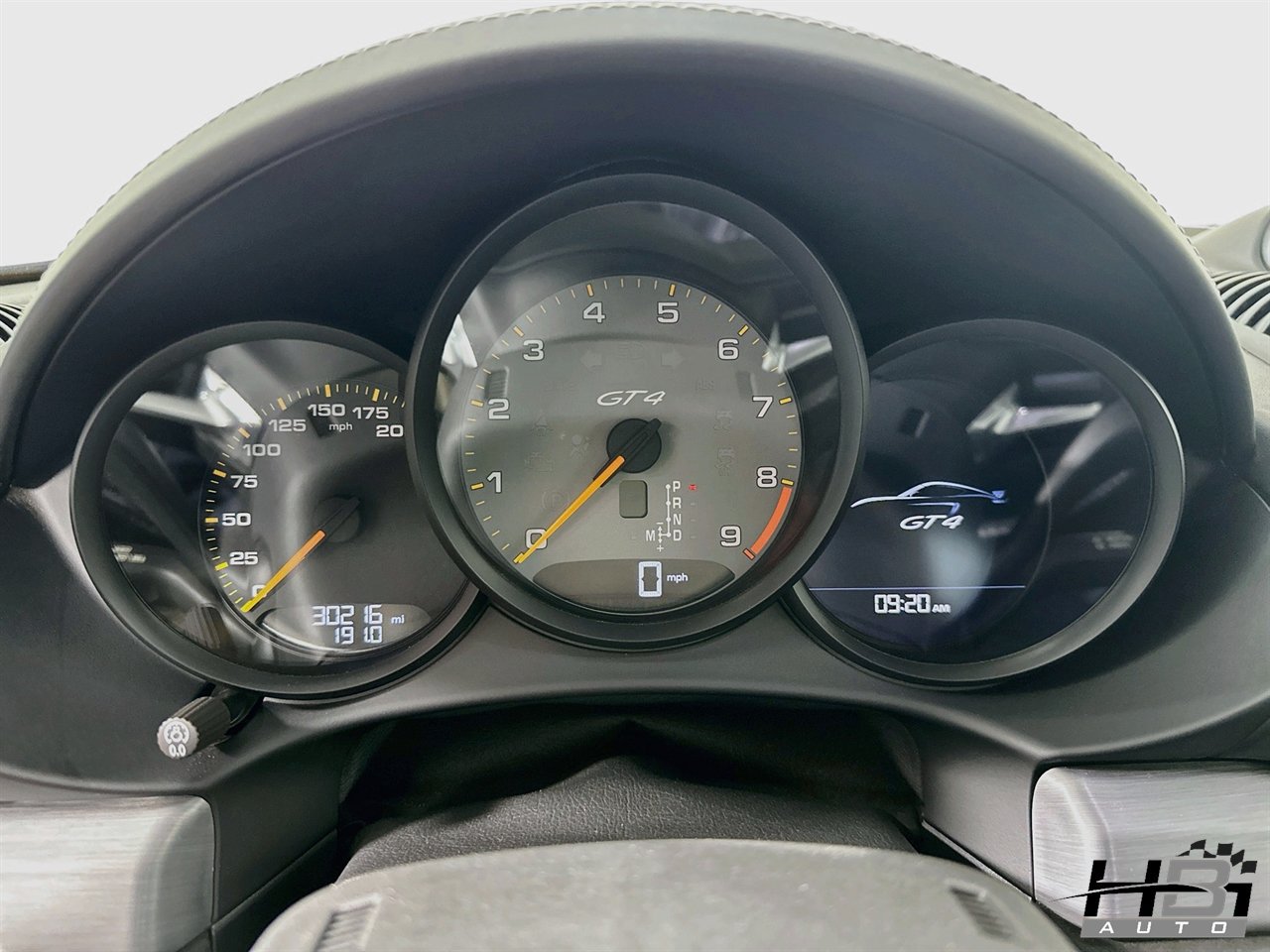 Used 2021 Porsche 718 Cayman GT4 RWD image 10