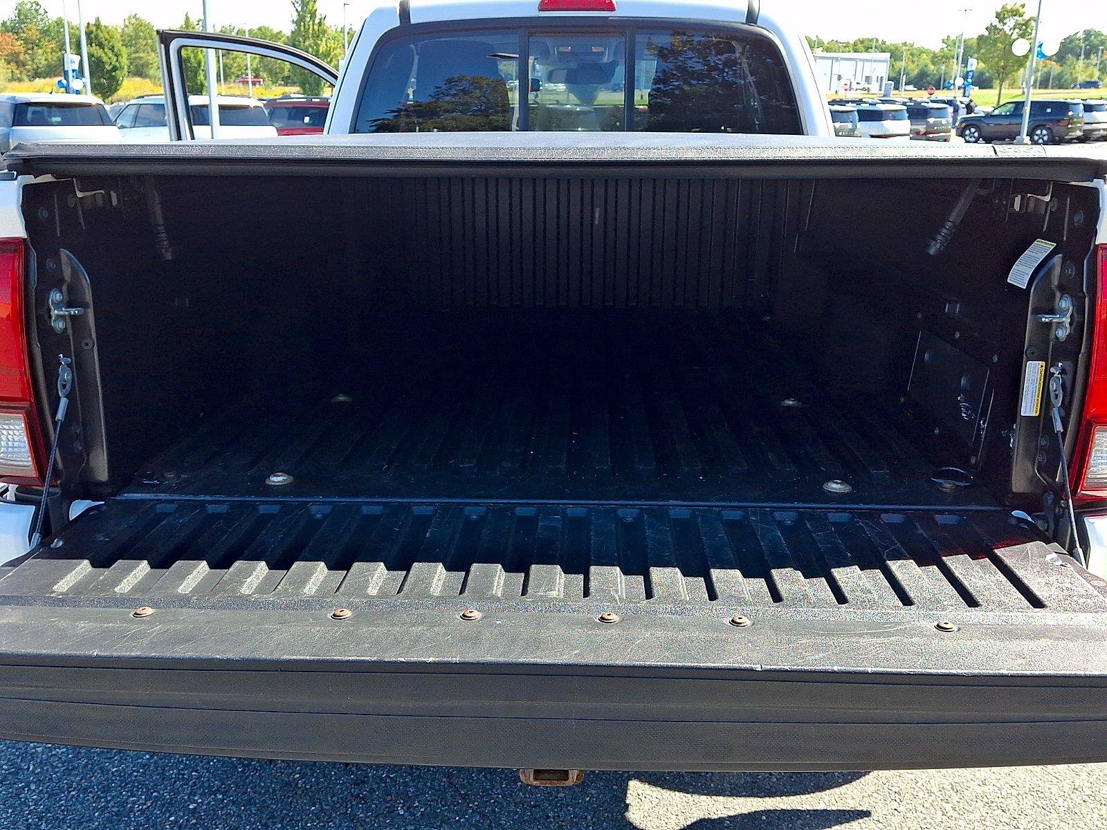 Used 2019 Toyota Tacoma SR w/ SX Package AWD/4WD image 28