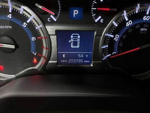 Used 2017 Toyota 4Runner TRD Off-Road image 19